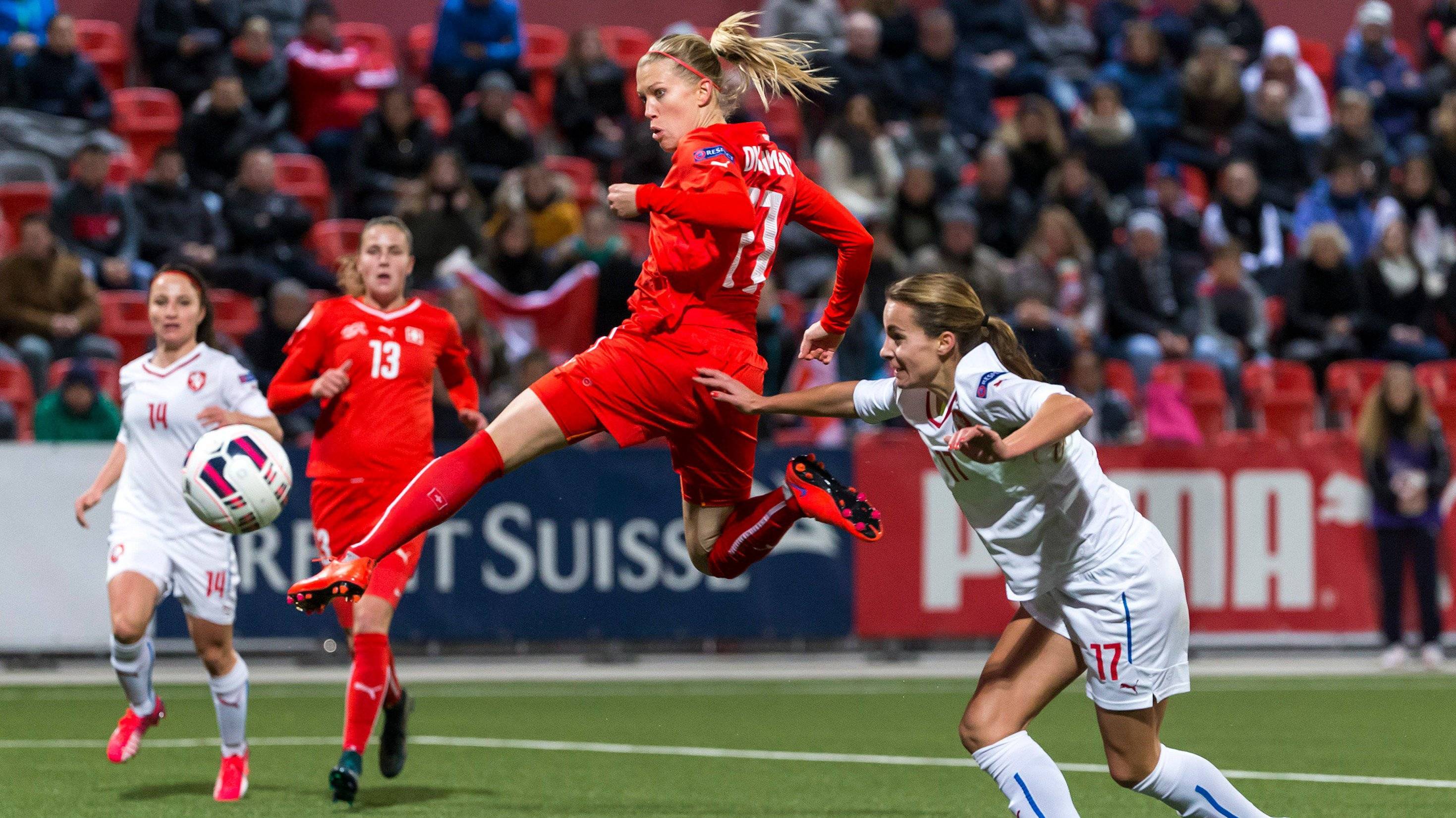 雷火电竞充值-瑞士球队战胜东道主晋级决赛