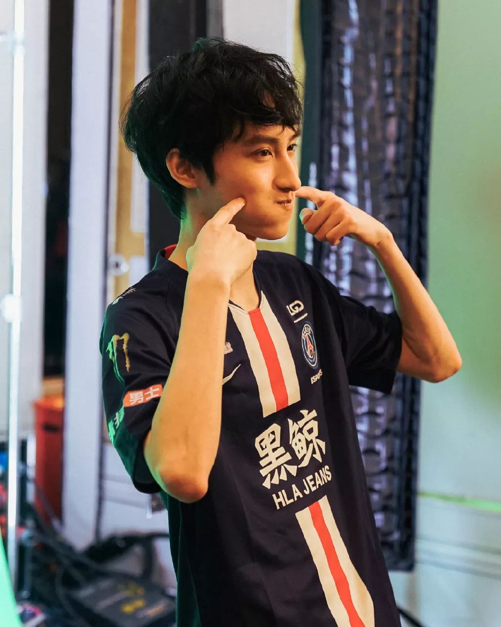 TI国际邀请赛传奇谢幕,球迷泪洒赛场 TI国际邀请赛传奇谢幕,球迷泪洒赛场