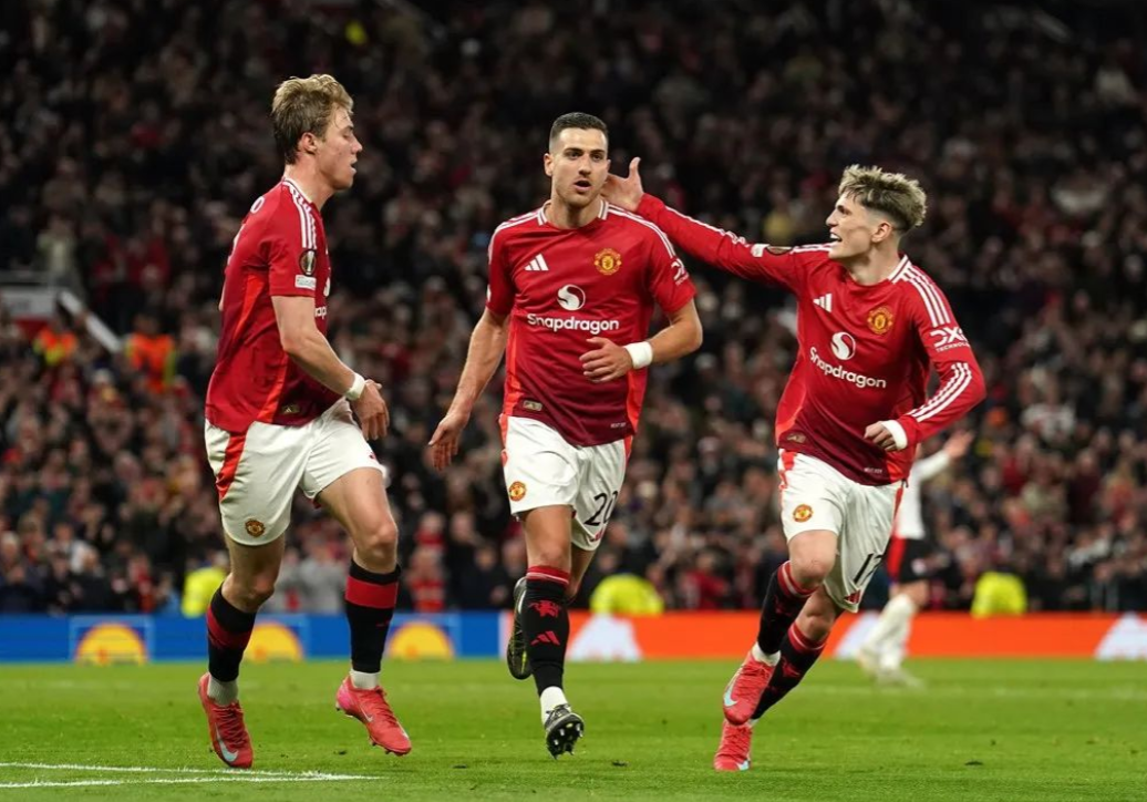 欧预赛赛场上空前的激烈战火，势如虹！