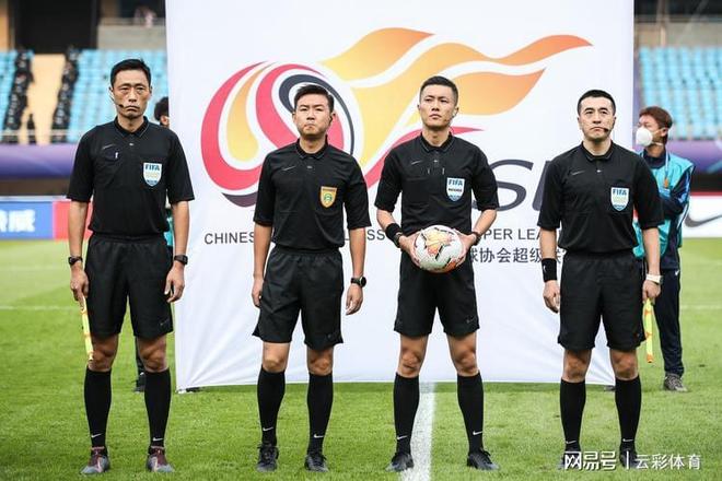 雷火电竞合作-国内足球联赛裁判员的表现走势分析