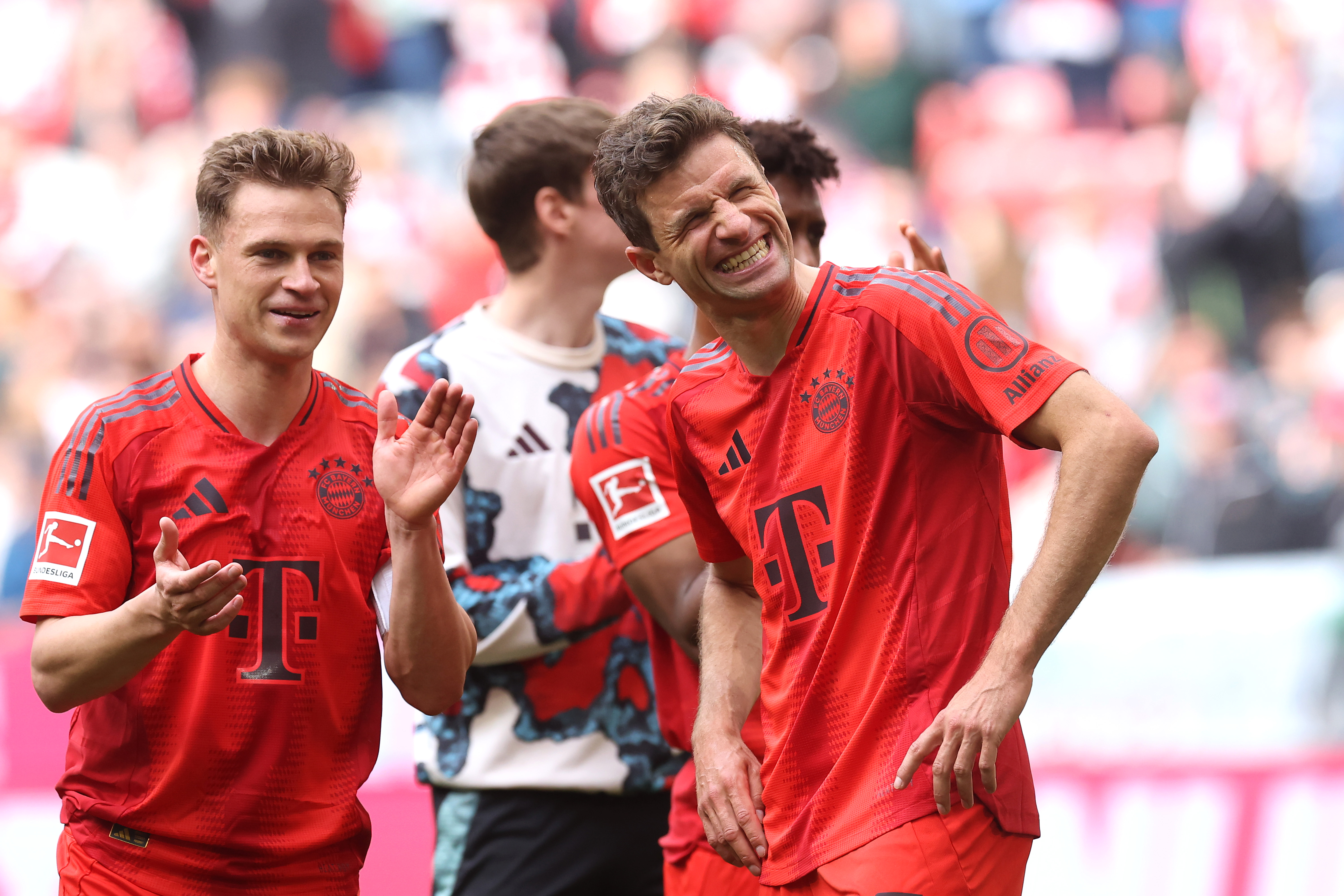 雷火电竞入驻-拜仁慕尼黑中场策动进攻，引领球队屡战胜利