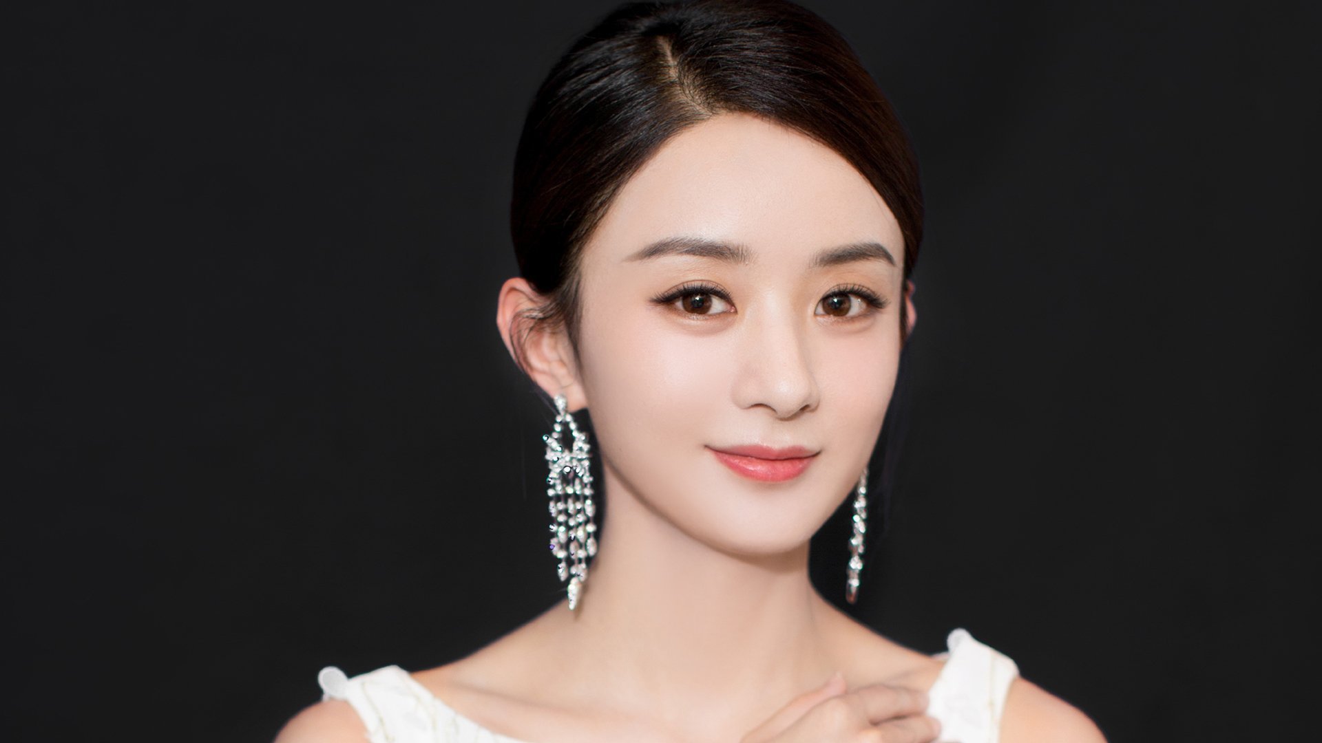 雷火电竞官网-隔空较量，迪马利亚在新西兰对阵里昂的焦点战中证明价值