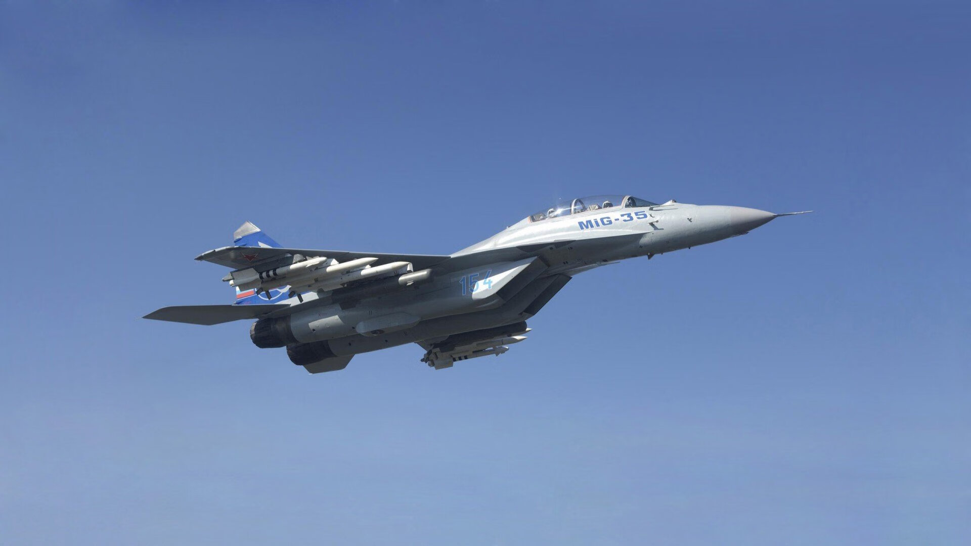 雷火电竞充值-跨越时空的对决，美加墨世界杯足球风撞上NBA与CBA的篮球魂