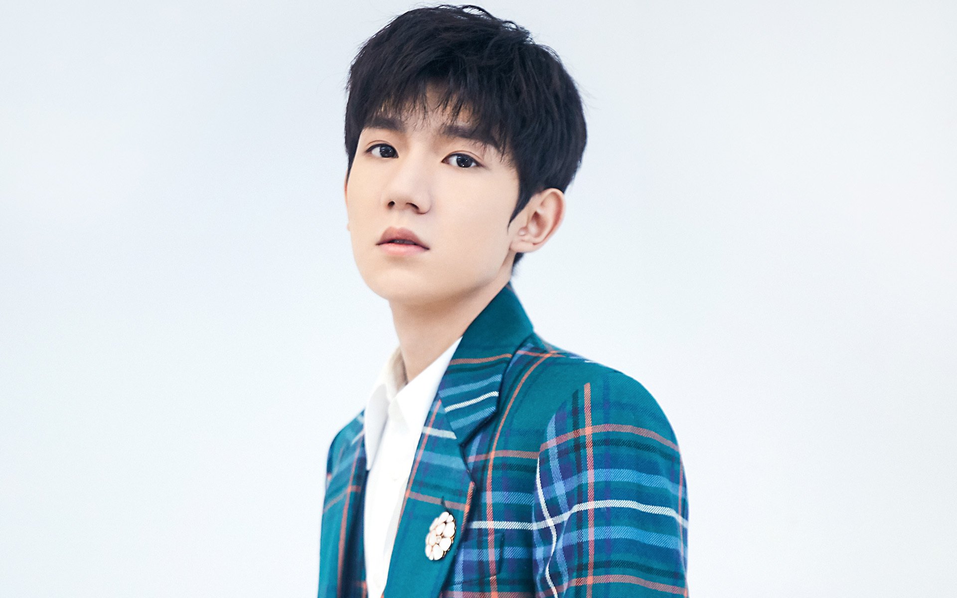 雷火电竞网址-唯一棋手，当哈登的传球划破排名风暴，整个世界都是他的棋盘