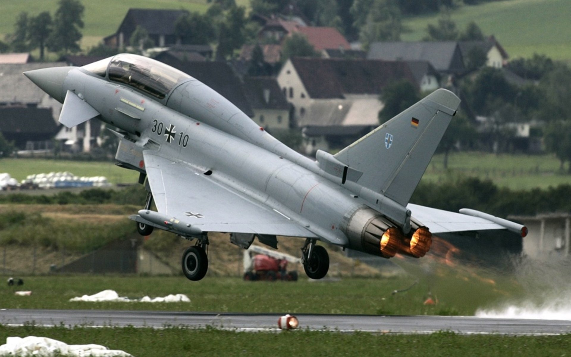 雷霆对阵独行侠,戈贝尔的舞台越大,防御的交响乐越激昂